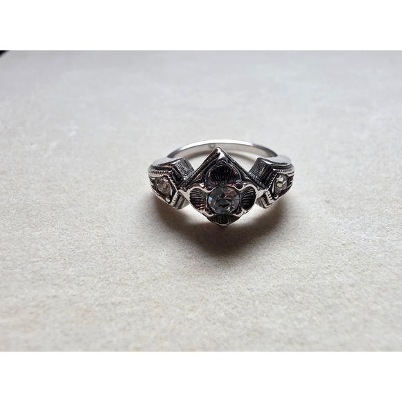 Jewelry - Vintage Art Deco Silver Tone Crystal‎ Geometric Filigree Ring Size 5